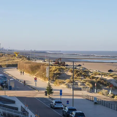 Corner With Frontal Sea View Appartamento