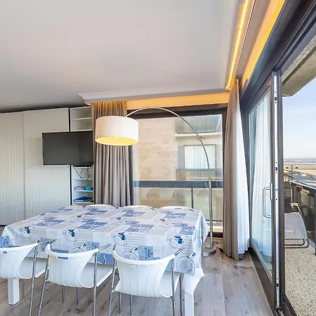 Corner With Frontal Sea View Appartamento *